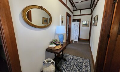 Bowen Toft Villa – river view home (2-6 guests)