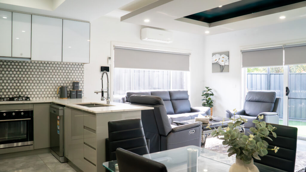 Modern 4BR Near Shops, Airport & Walking Trail