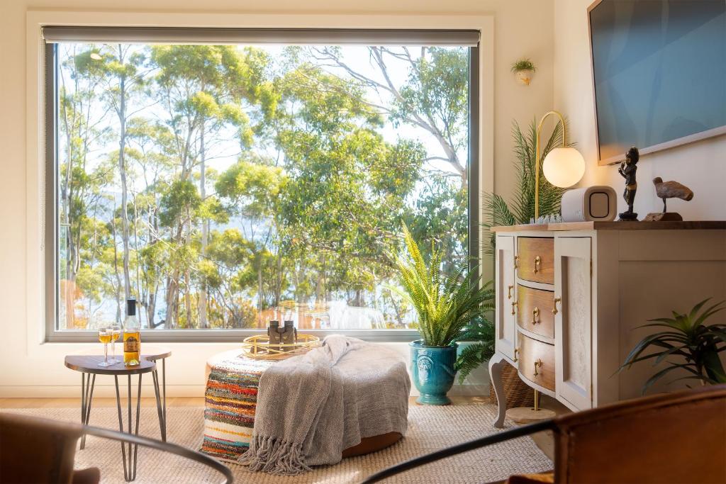 Studio 216 – Oceanview Studio with Bath