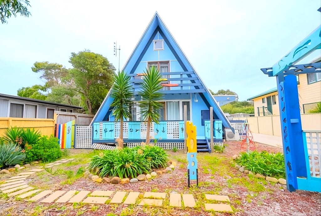True Blue Beach House – Unique A Frame